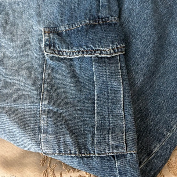 Lucky Women’s Blue Cargo Jeans - Picture 4 of 8